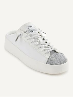 DKNY Garren White Leather Platform Mule Sneaker W Silver Metallic Size 9.5 NWT